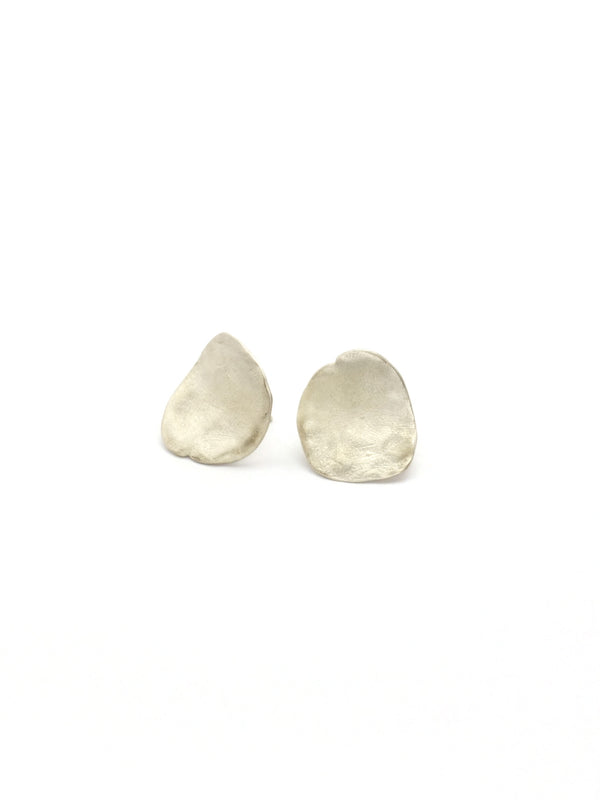 Trace Earrings Round
